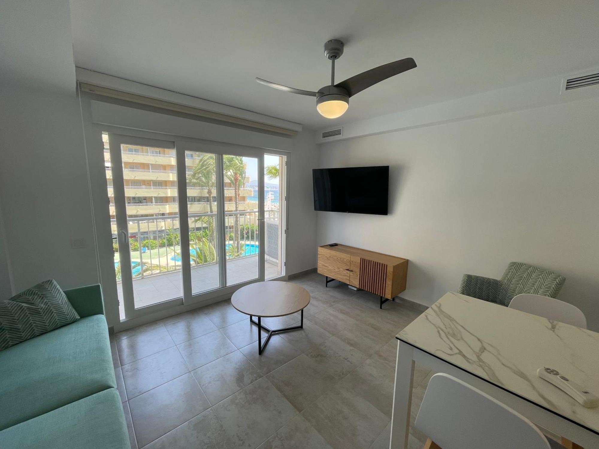 Medi Playa Primera Linea Con Piscina Calpe Phòng bức ảnh